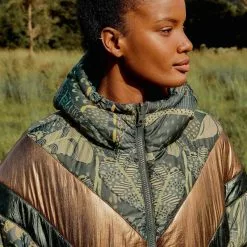 FARM Rio Green Cool Leopard Reversible Puffer In Mix Print