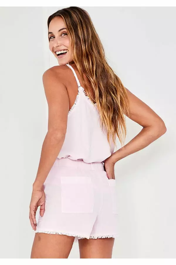 Bella Dahl Frayed Hem Pocket Short In Rose Petal Sustainable 3 Bella Dahl Frayed Hem Pocket Short In Rose Petal Sustainable