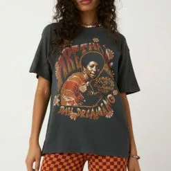 Daydreamer Aretha Franklin Daydreaming Weekend Tee New