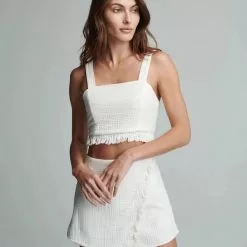 Sundays Hive Top New