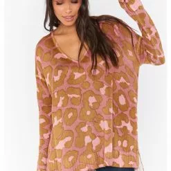 Show Me Your Mumu Hug Me Sweater In Rosy Leopard