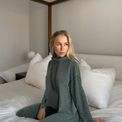Bella Dahl Hemline Exclusive Turtleneck Hoodie In Sage Sustainable
