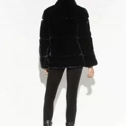 Apparis Sarah In Noir