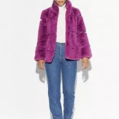 Apparis Sustainable Sarah Purple Clover