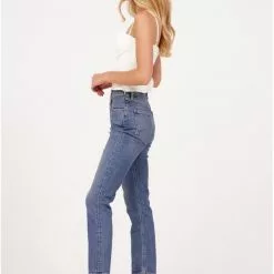 ASTR The Label Brixley Crop Top