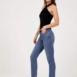 Bobi Keyhole Hater Crop Top New