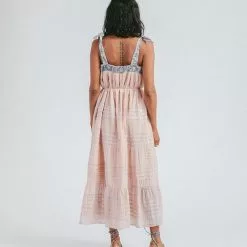 Cleobella Sustainable Cassandra Midi Dress In Scallop