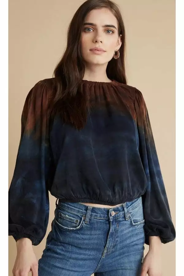 Bella Dahl Sustainable Elastic Shirred Top In Autumn Sky 2 Bella Dahl Sustainable Elastic Shirred Top In Autumn Sky